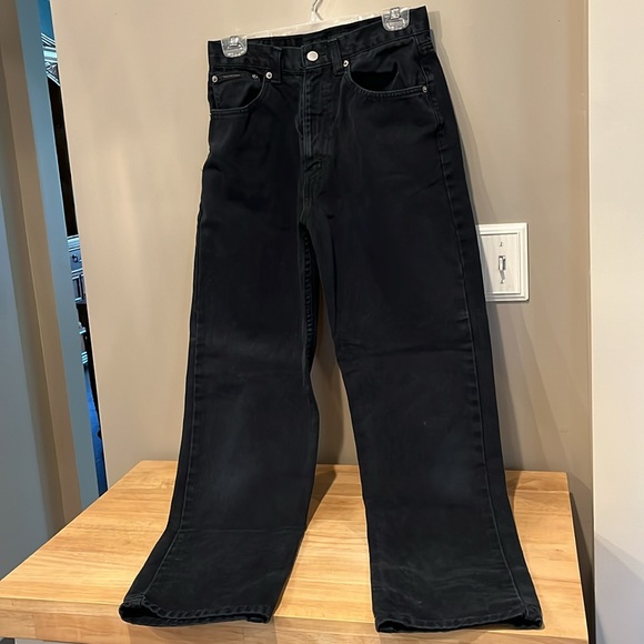 1 Gray & 1 Black pairs of jeans - Picture 3 of 4